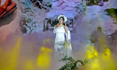 Ca khúc bất hủ “Mùa Xuân Làng Lúa Làng Hoa” được NSƯT Hương Giang làm mới như thế nào?